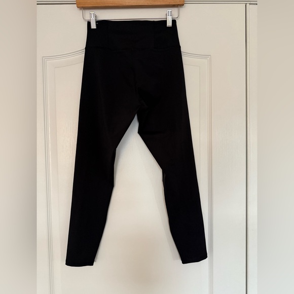 Free Assembly - Black High Waist 7/8 Leggings - Size Small - Picture 2 of 6